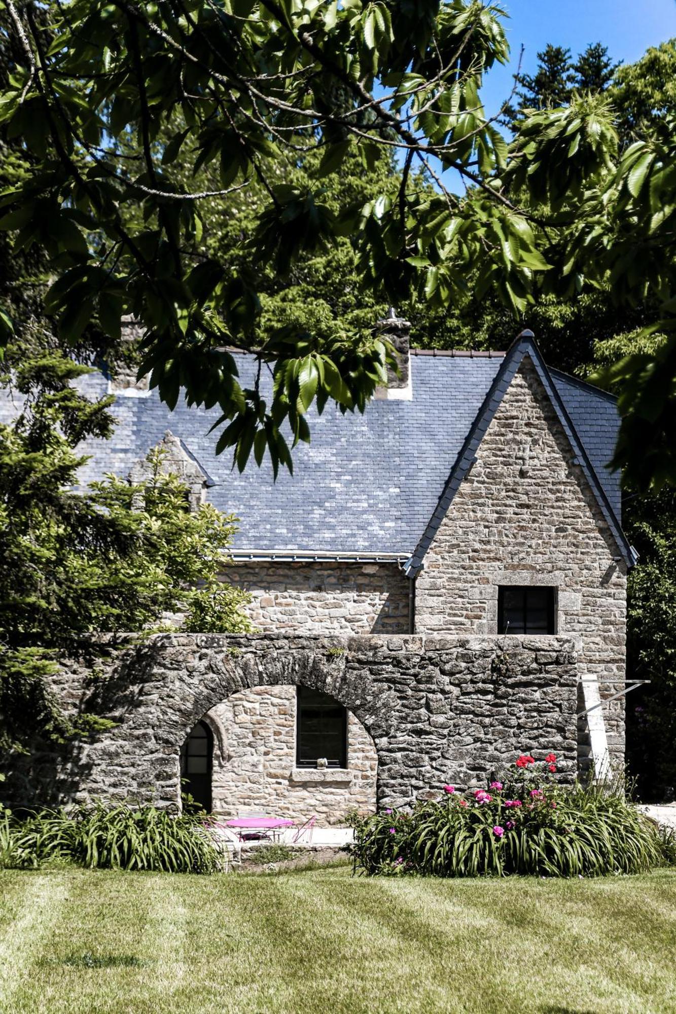 Bed and Breakfast Le Manoir De Menglieu Treffléan Exterior foto